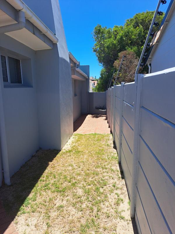 3 Bedroom Property for Sale in De Kelders Western Cape